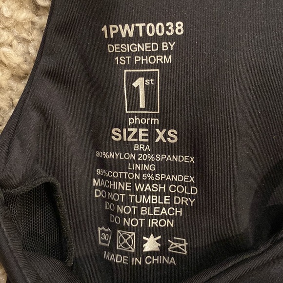 1st Phorm Black Sports Bra Top - XS - Picture 3 of 4